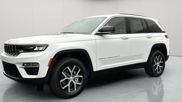 new 2025 Jeep Grand Cherokee car, priced at $53,135