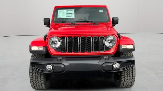 new 2025 Jeep Gladiator car, priced at $45,235