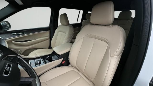 new 2025 Jeep Grand Cherokee L car, priced at $50,475