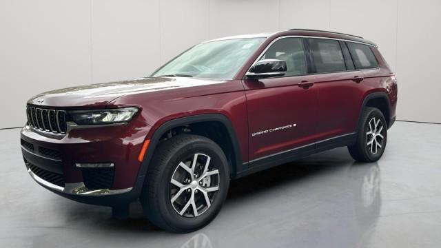 new 2024 Jeep Grand Cherokee L car, priced at $47,369