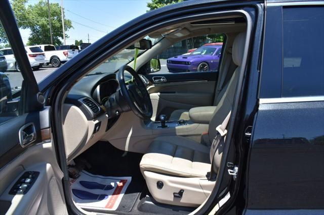 used 2015 Jeep Grand Cherokee car, priced at $13,995