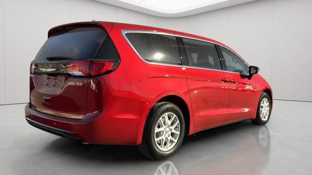 new 2025 Chrysler Voyager car, priced at $40,426