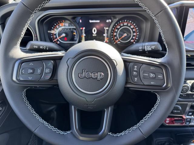 new 2025 Jeep Wrangler car, priced at $55,405