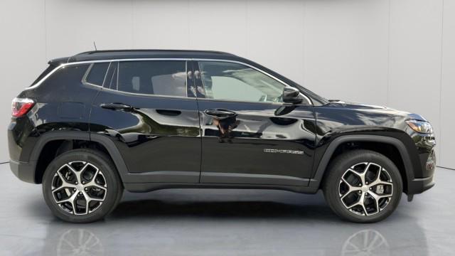 new 2024 Jeep Compass car, priced at $32,935