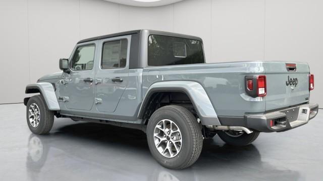 new 2024 Jeep Gladiator car, priced at $49,075