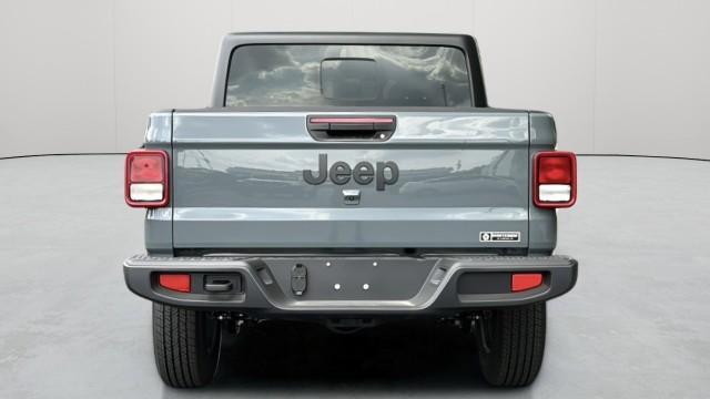 new 2024 Jeep Gladiator car, priced at $49,075