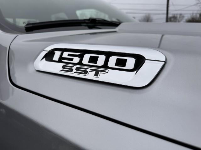 new 2025 Ram 1500 car, priced at $62,415