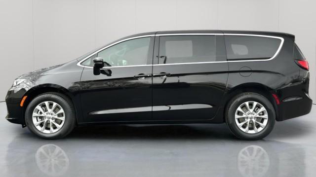 new 2025 Chrysler Pacifica car, priced at $44,140