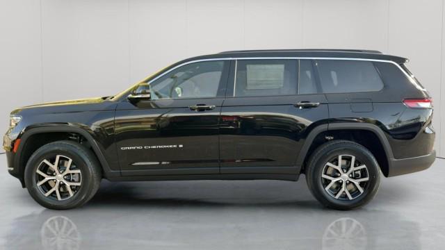 new 2025 Jeep Grand Cherokee L car, priced at $51,070