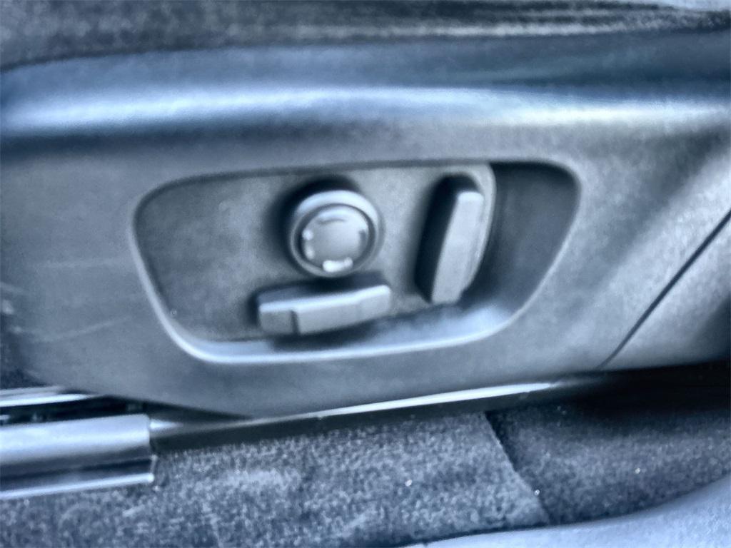 used 2020 Land Rover Range Rover Evoque car, priced at $22,788