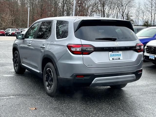 new 2025 Honda Pilot car, priced at $46,552