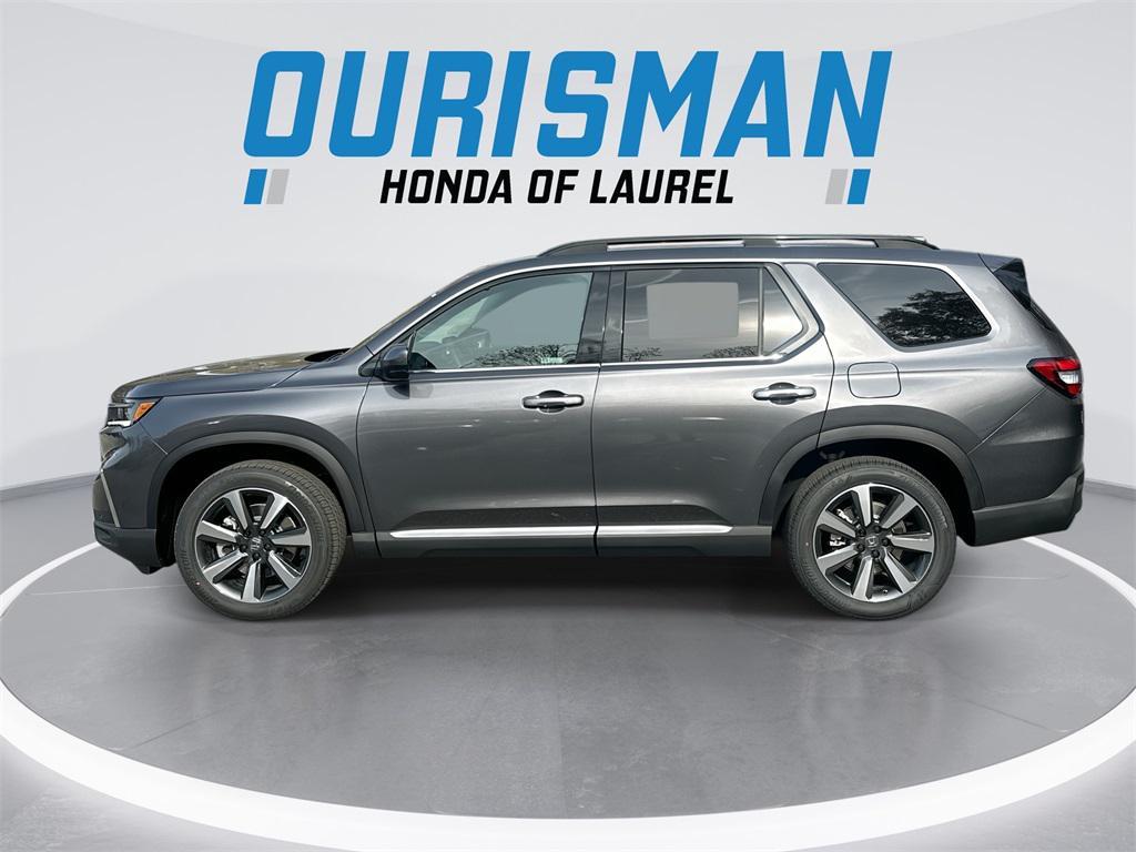 new 2025 Honda Pilot car, priced at $44,964