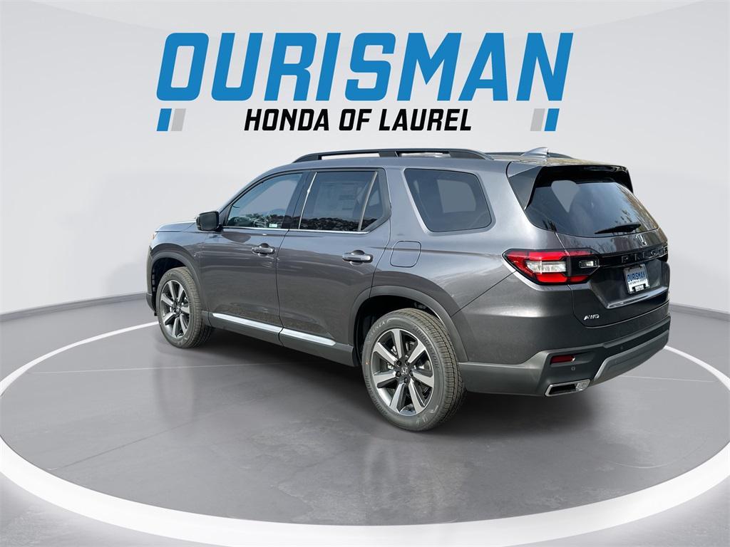 new 2025 Honda Pilot car, priced at $44,964