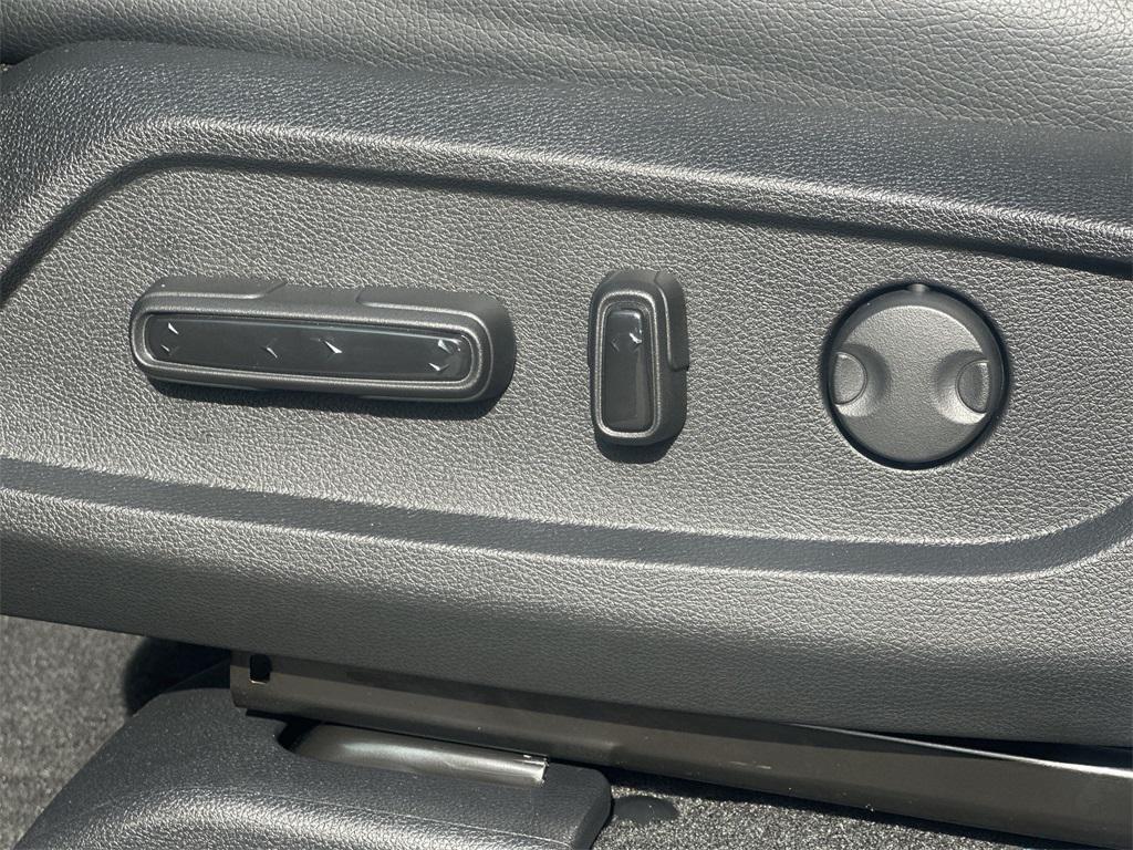 new 2025 Honda Pilot car, priced at $44,964