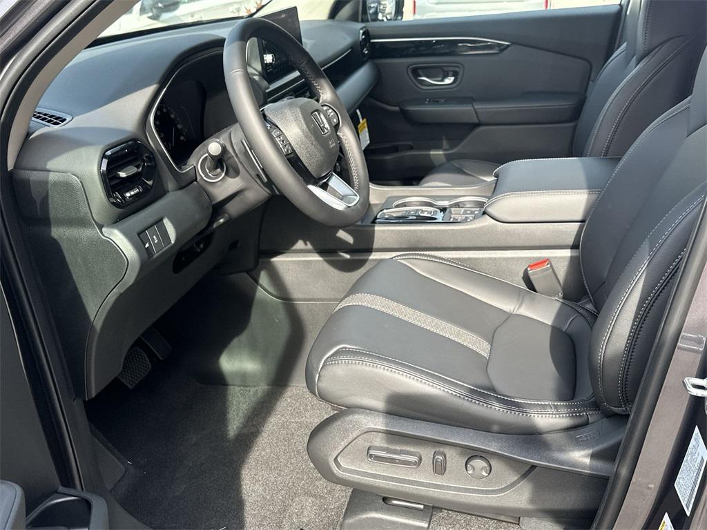 new 2025 Honda Pilot car, priced at $44,964