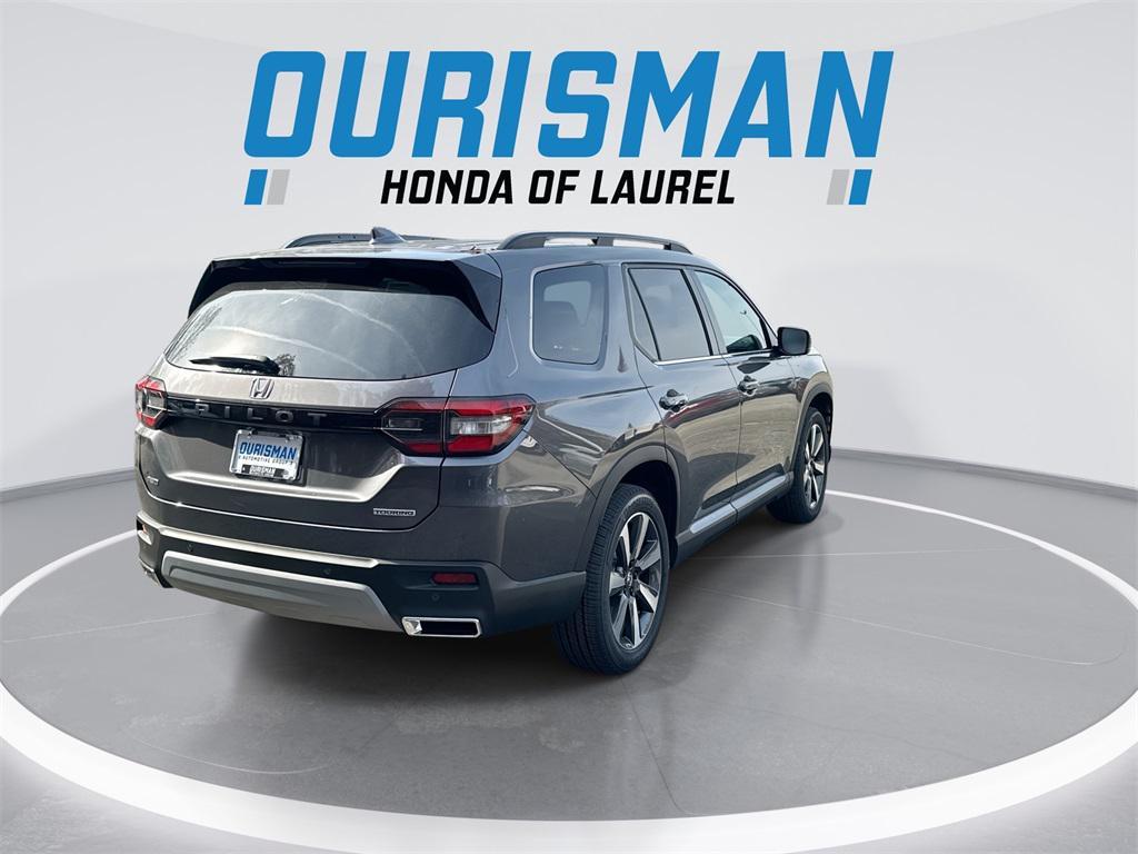 new 2025 Honda Pilot car, priced at $44,964