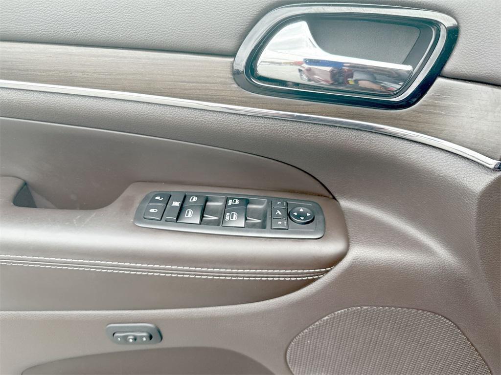 used 2019 Jeep Grand Cherokee car, priced at $21,508