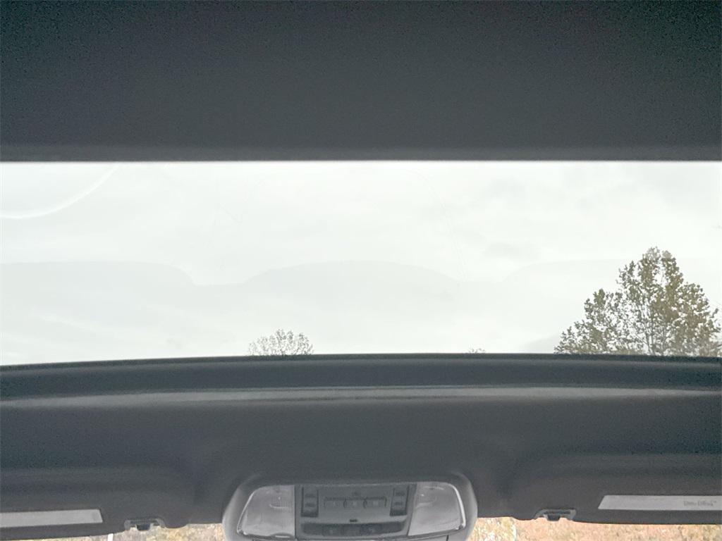 used 2019 Jeep Grand Cherokee car, priced at $21,508