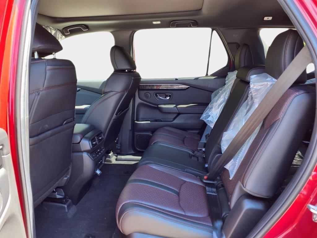 new 2025 Honda Pilot car, priced at $53,036