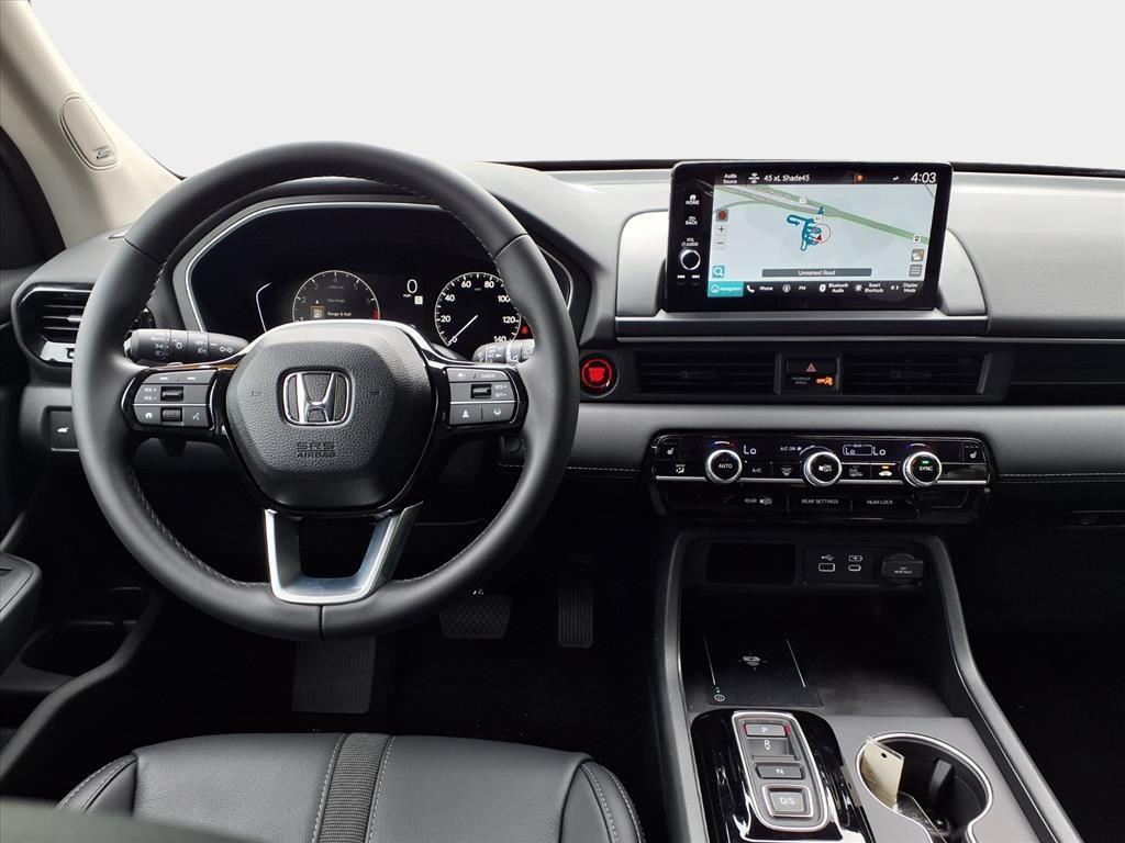 new 2025 Honda Pilot car, priced at $47,376
