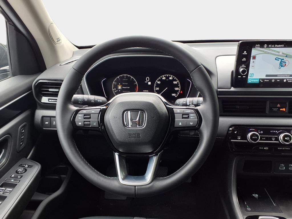 new 2025 Honda Pilot car, priced at $47,376