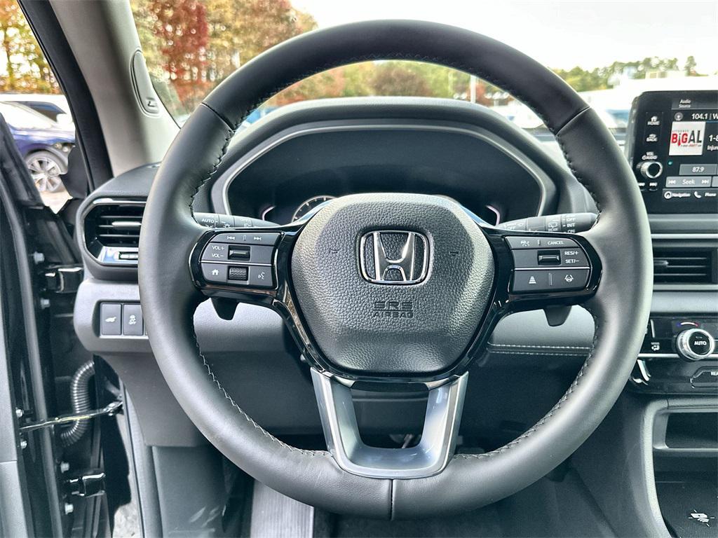new 2025 Honda Pilot car, priced at $44,964