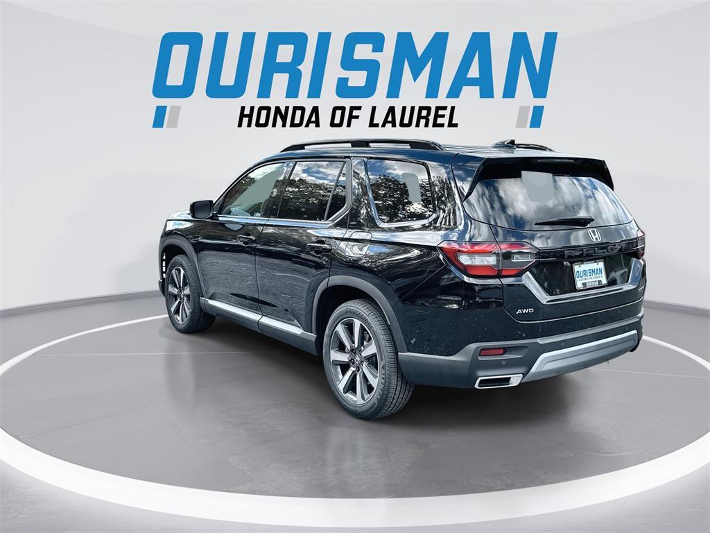 new 2025 Honda Pilot car, priced at $44,964