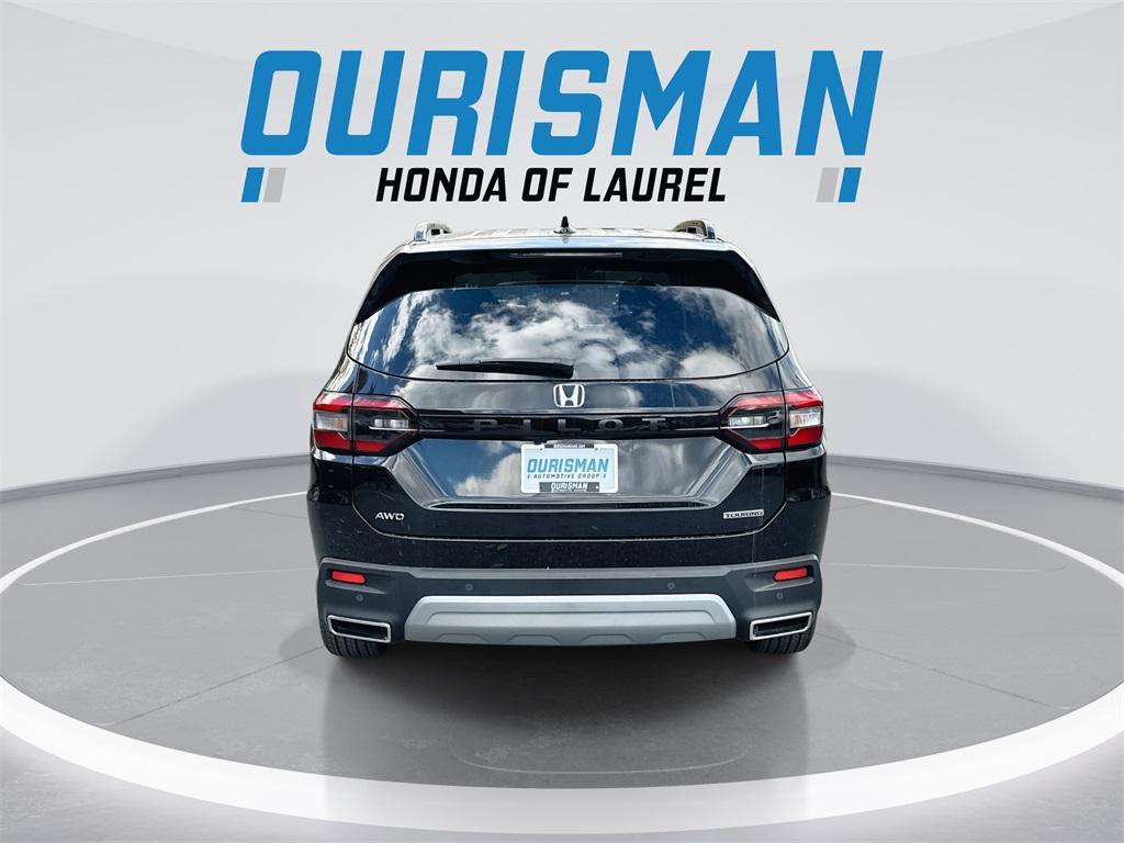 new 2025 Honda Pilot car, priced at $44,964