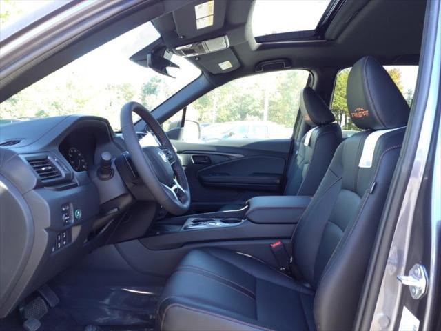 new 2025 Honda Ridgeline car, priced at $44,192