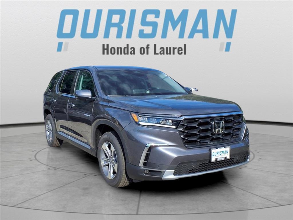 new 2025 Honda Pilot car, priced at $46,170
