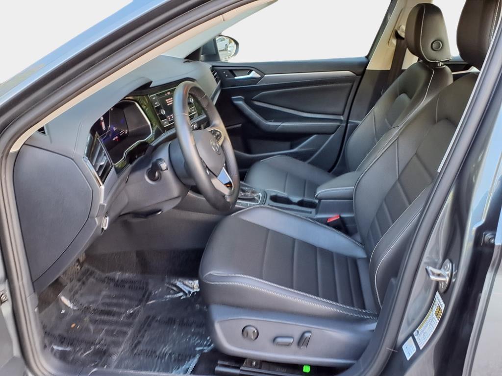 used 2024 Volkswagen Jetta car, priced at $21,000