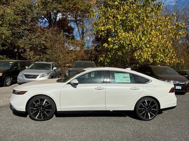 new 2025 Honda Accord Hybrid car, priced at $38,347