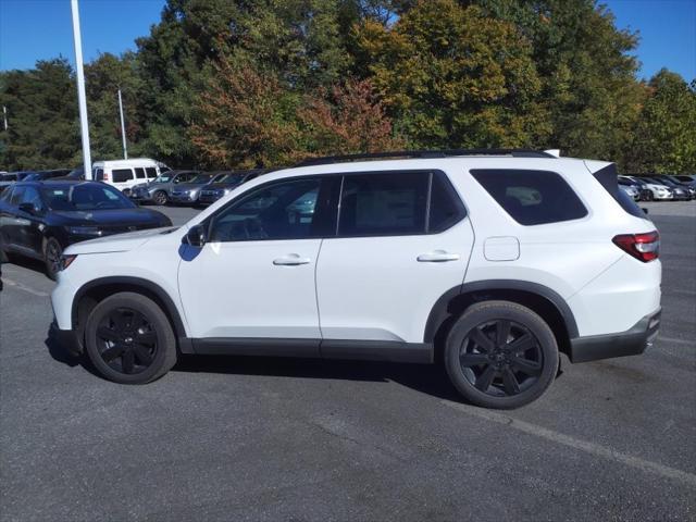 new 2025 Honda Pilot car, priced at $52,176