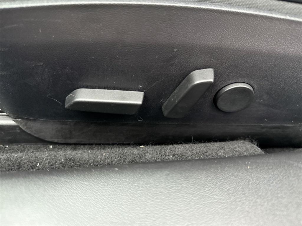 used 2020 Tesla Model 3 car, priced at $21,000