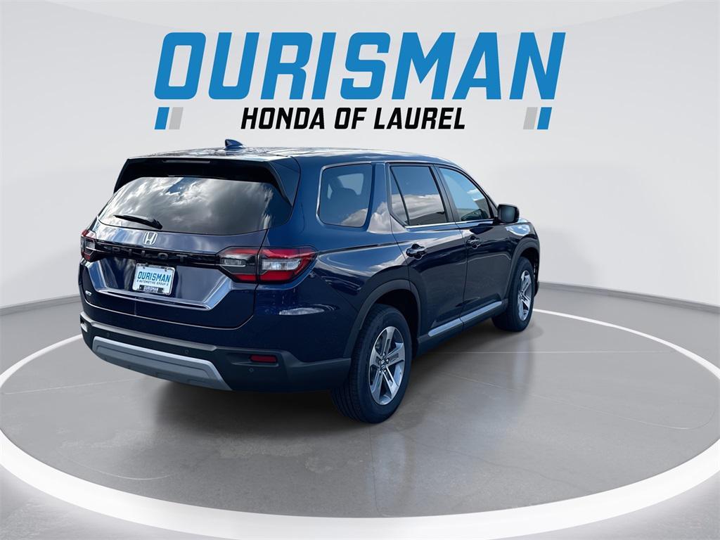 new 2025 Honda Pilot car, priced at $43,043