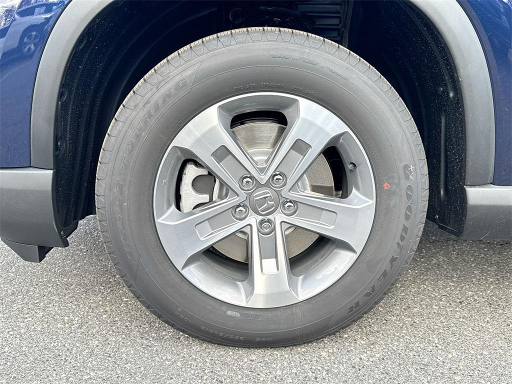 new 2025 Honda Pilot car, priced at $43,043