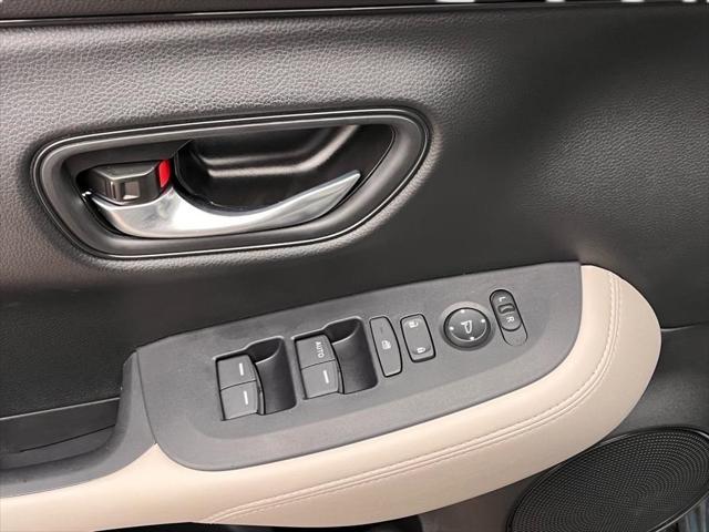 new 2025 Honda HR-V car, priced at $27,804