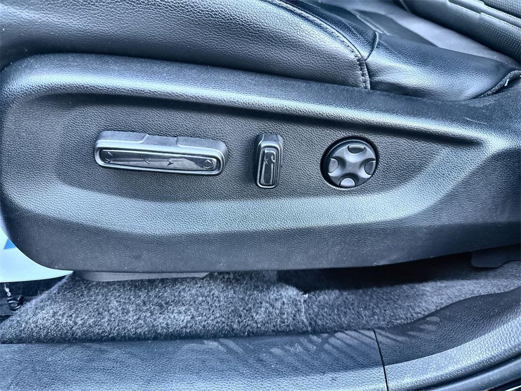 used 2021 Honda CR-V car, priced at $20,929