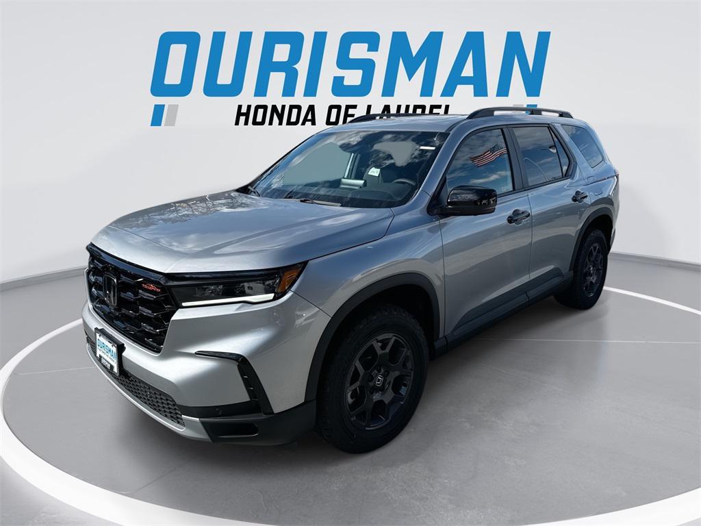 new 2025 Honda Pilot car, priced at $45,724