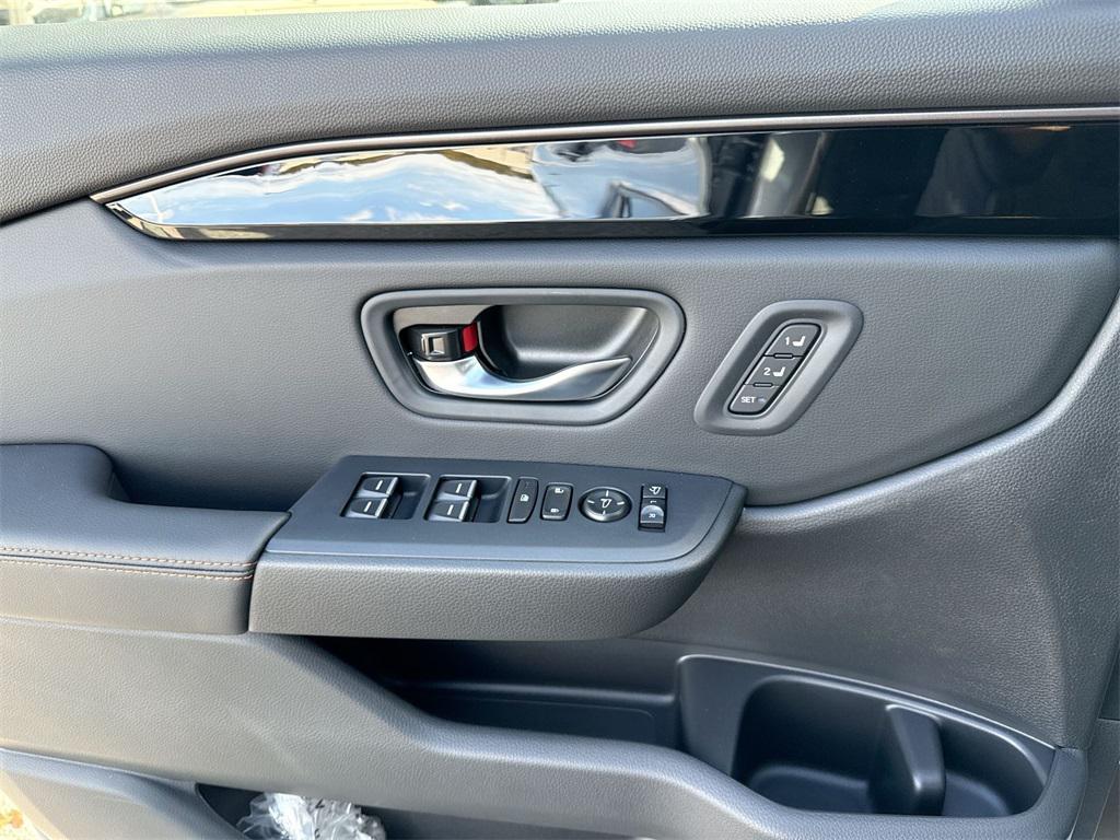 new 2025 Honda Pilot car, priced at $45,724