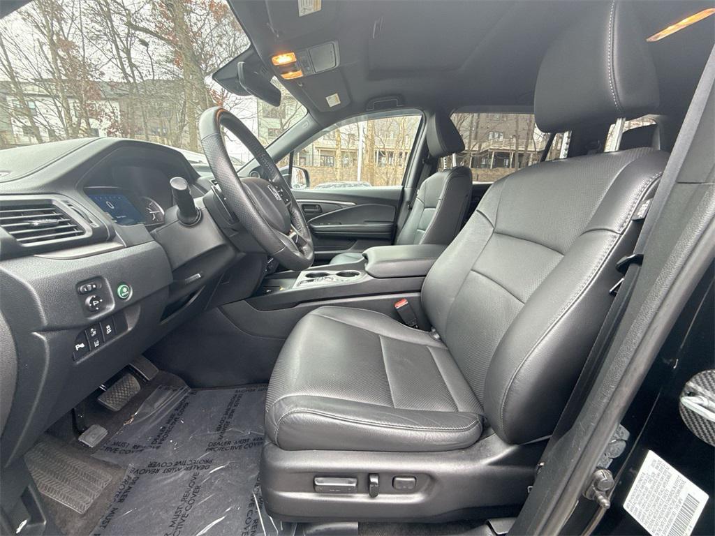 used 2024 Honda Passport car, priced at $33,788