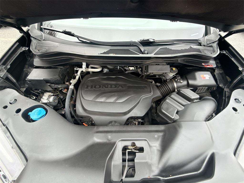 used 2024 Honda Passport car, priced at $33,788