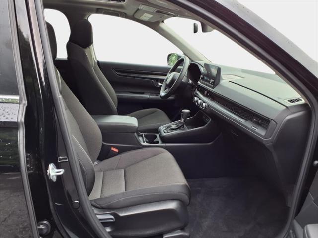used 2023 Honda CR-V car, priced at $31,000