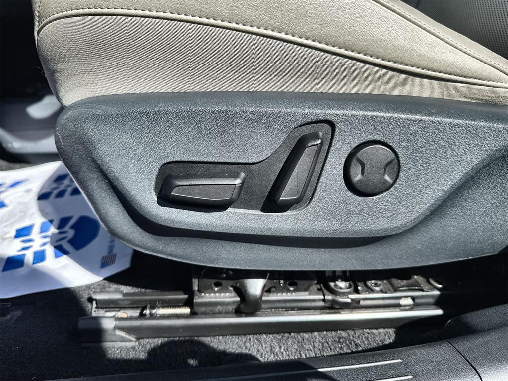 used 2022 Kia EV6 car, priced at $21,657