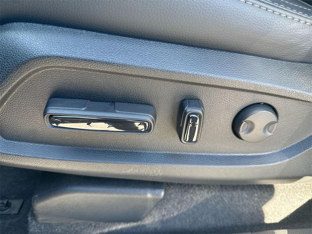 new 2025 Honda Pilot car, priced at $44,964