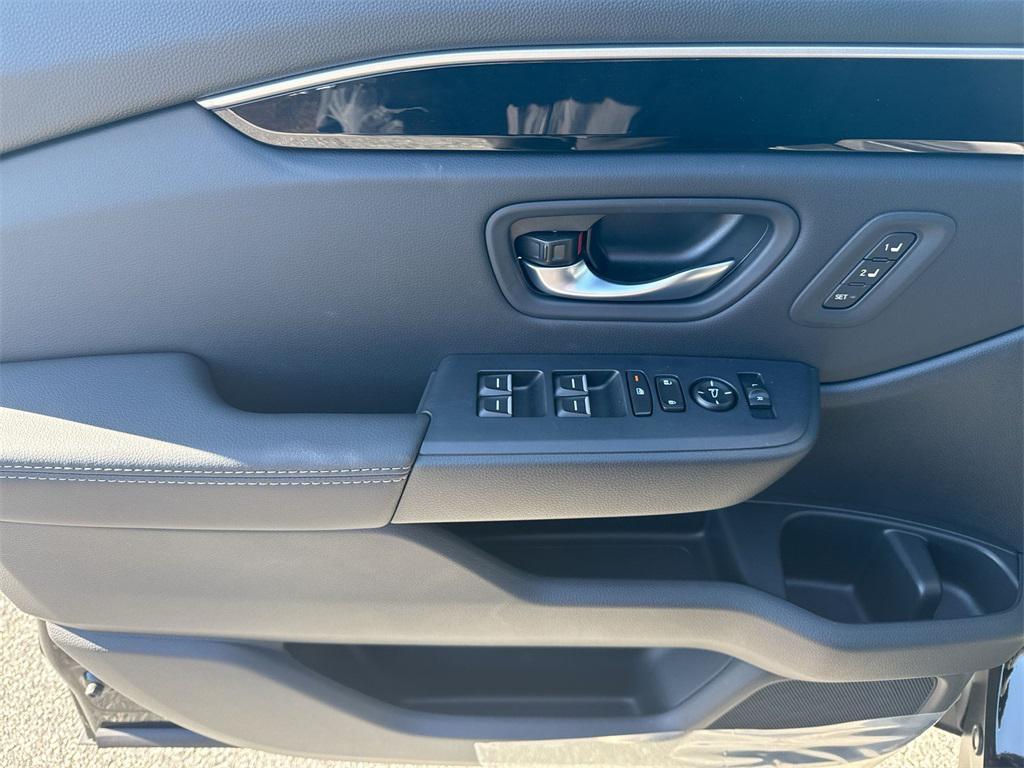 new 2025 Honda Pilot car, priced at $44,964