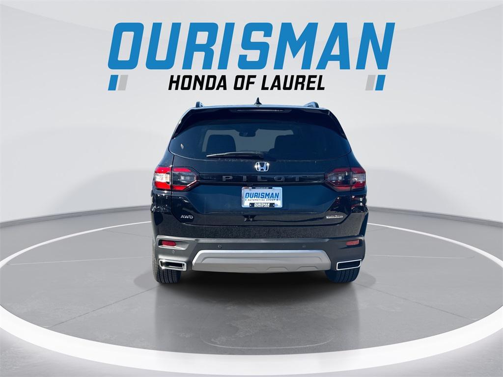 new 2025 Honda Pilot car, priced at $44,964