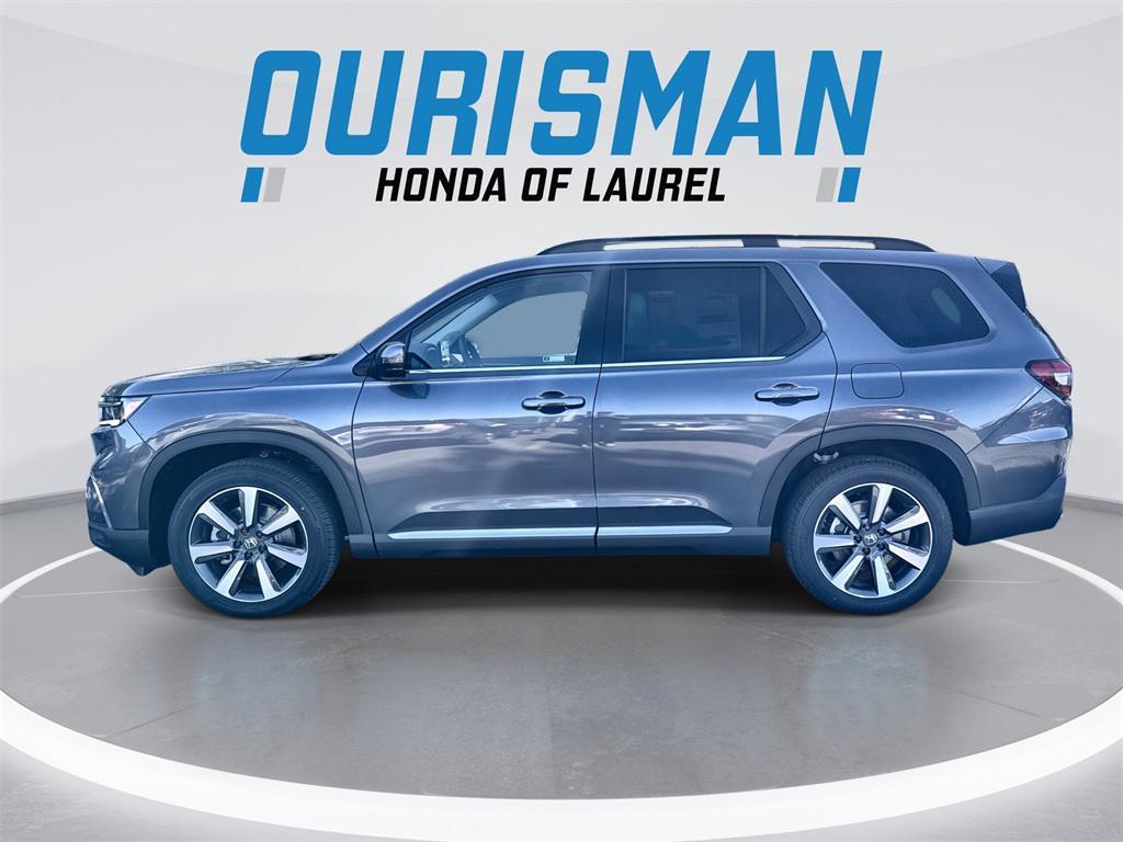 new 2025 Honda Pilot car, priced at $47,878