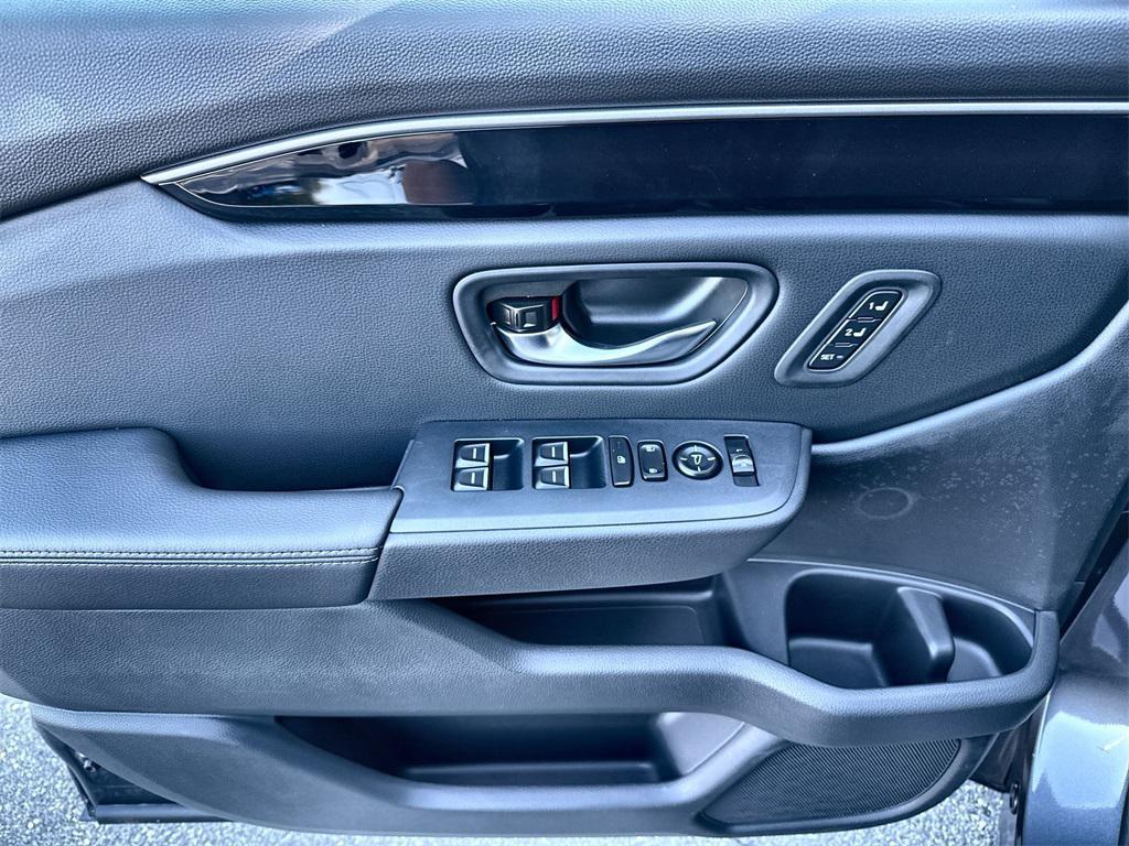 new 2025 Honda Pilot car, priced at $47,878