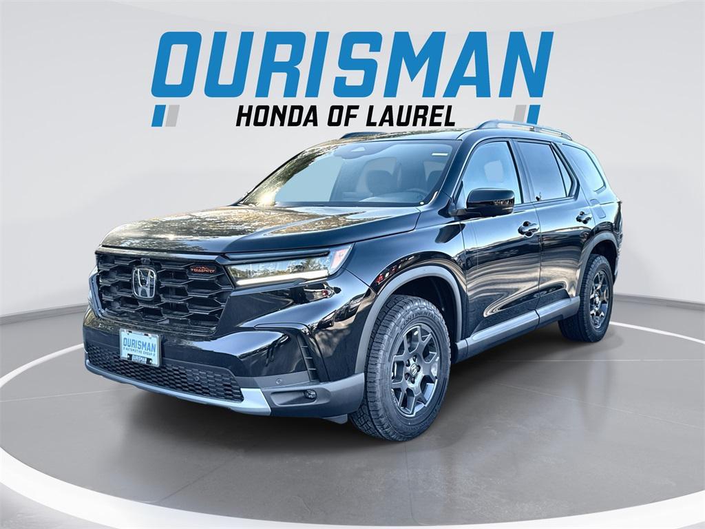 new 2025 Honda Pilot car, priced at $45,724